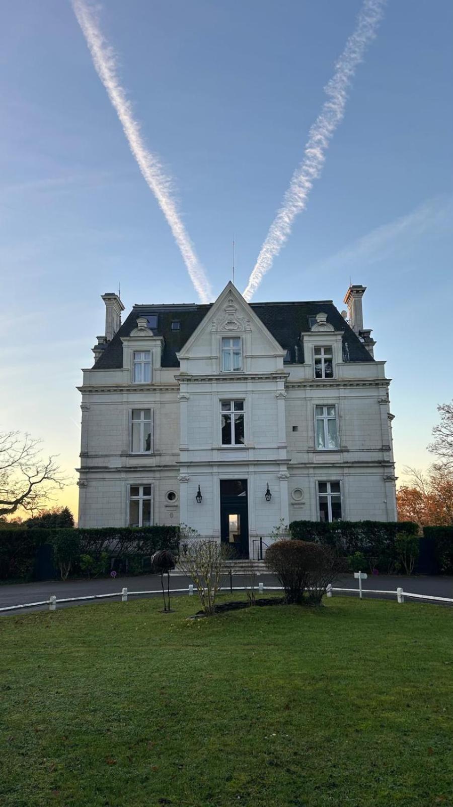 Domaine De La Tortiniere Hotel Veigné Exterior foto